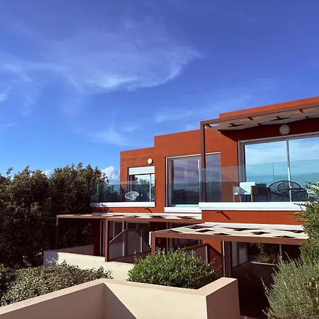 Carre Noir Hotell 4*