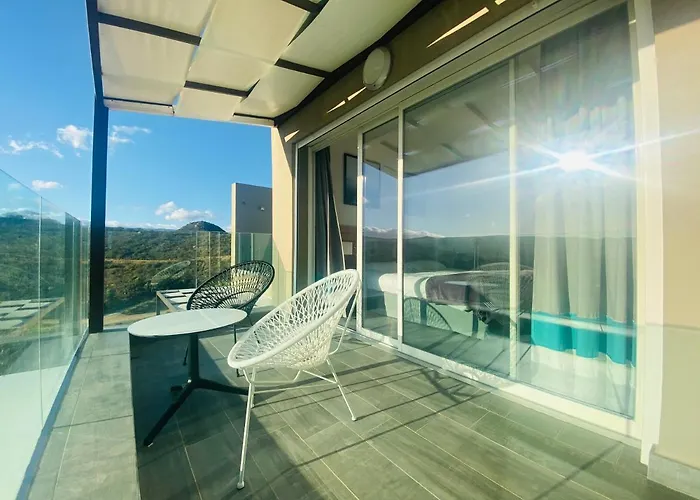 Carre Noir Hotell 4*