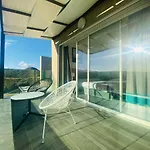Carre Noir Hotel 4*