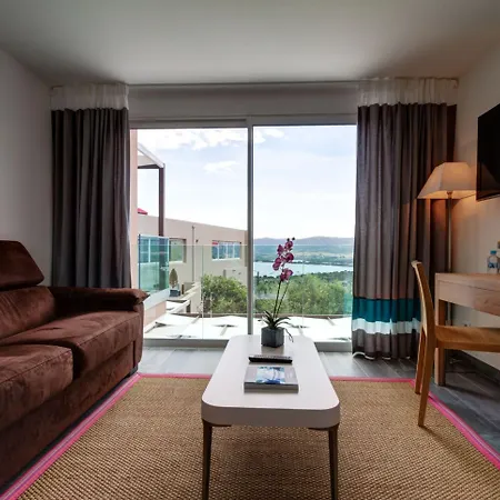 Hotel Carre Noir 4*