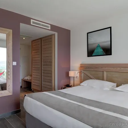 Carre Noir 4* Porto-Vecchio (Corsica)